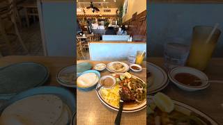 This family-run Salvadoran Restaurant knows good food 📍 La Santaneca De La Mission