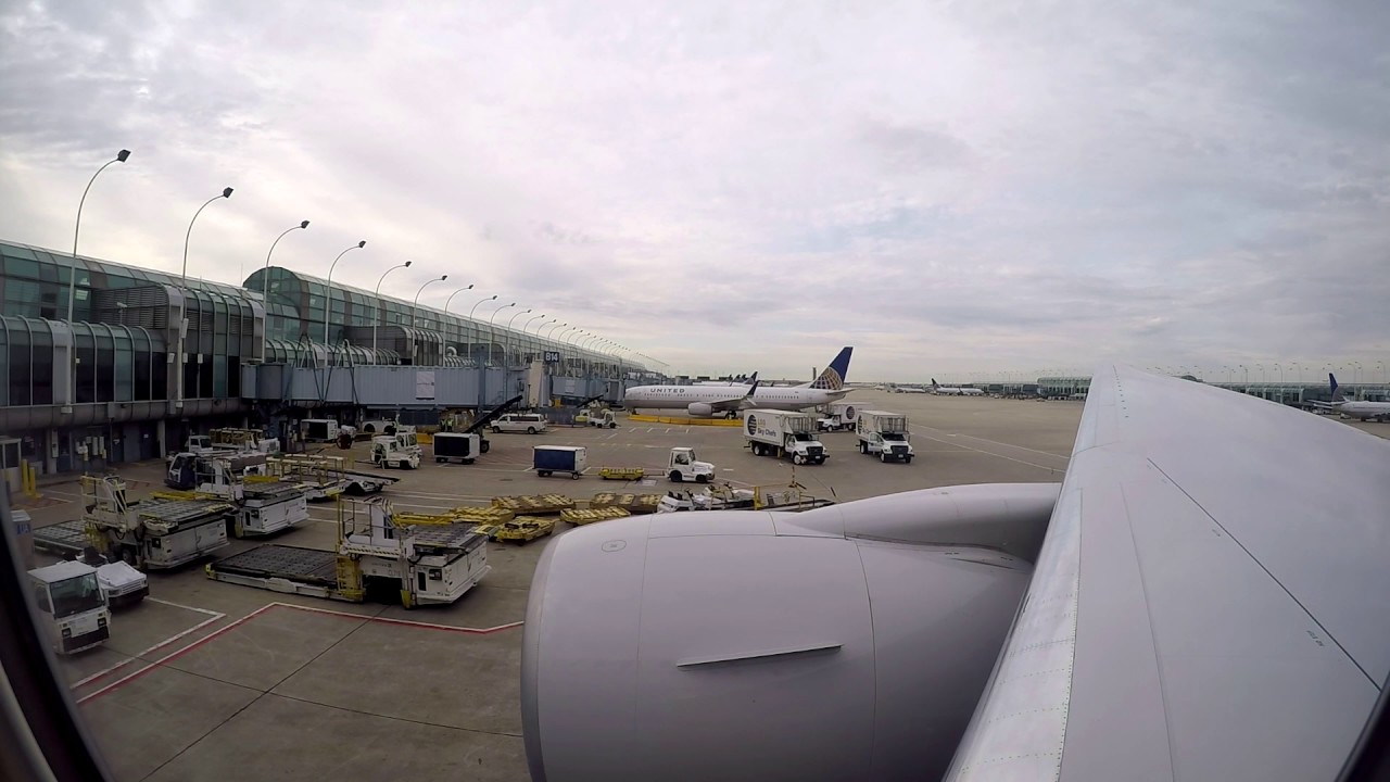 [HD] [GoPro] United Airlines Boeing 777 *ENGINE ROAR* | Chicago to Los ...