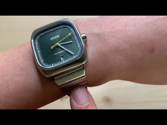 Unboxing Brew Retromatic Watch - Green Dial - YouTube