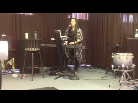 Spontaneous worship