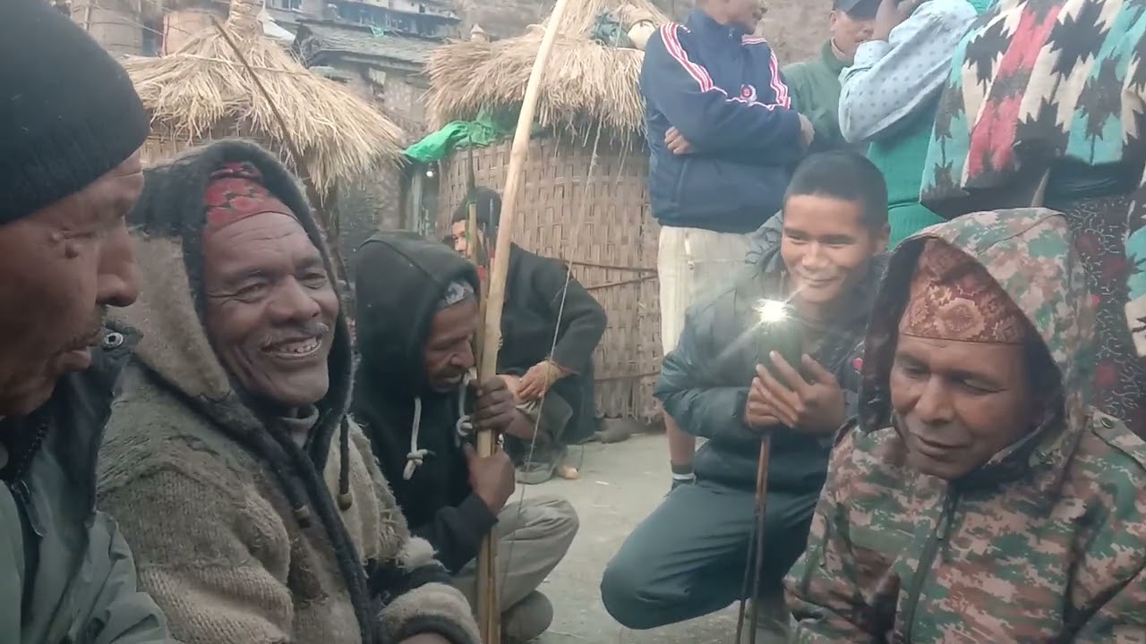 रमाइलो स्यामबु गाउँदै ! takasera live museum