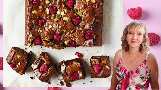 Brownie framboises, pistaches et pépites de chocolat blanc