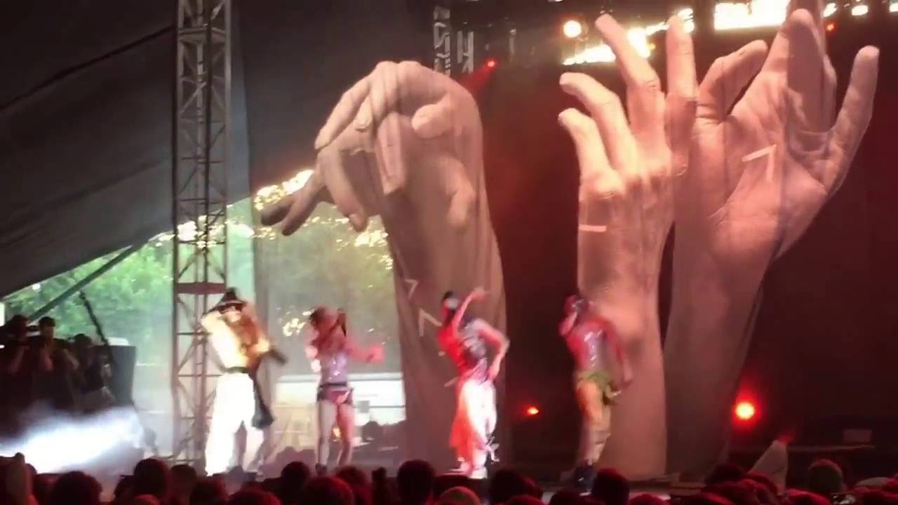 FKA Twigs - Youth - Live at Panorama Festival
