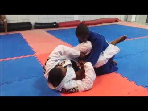 Gustavo Santiago ensina atalho para o triângulo no Jiu-Jitsu