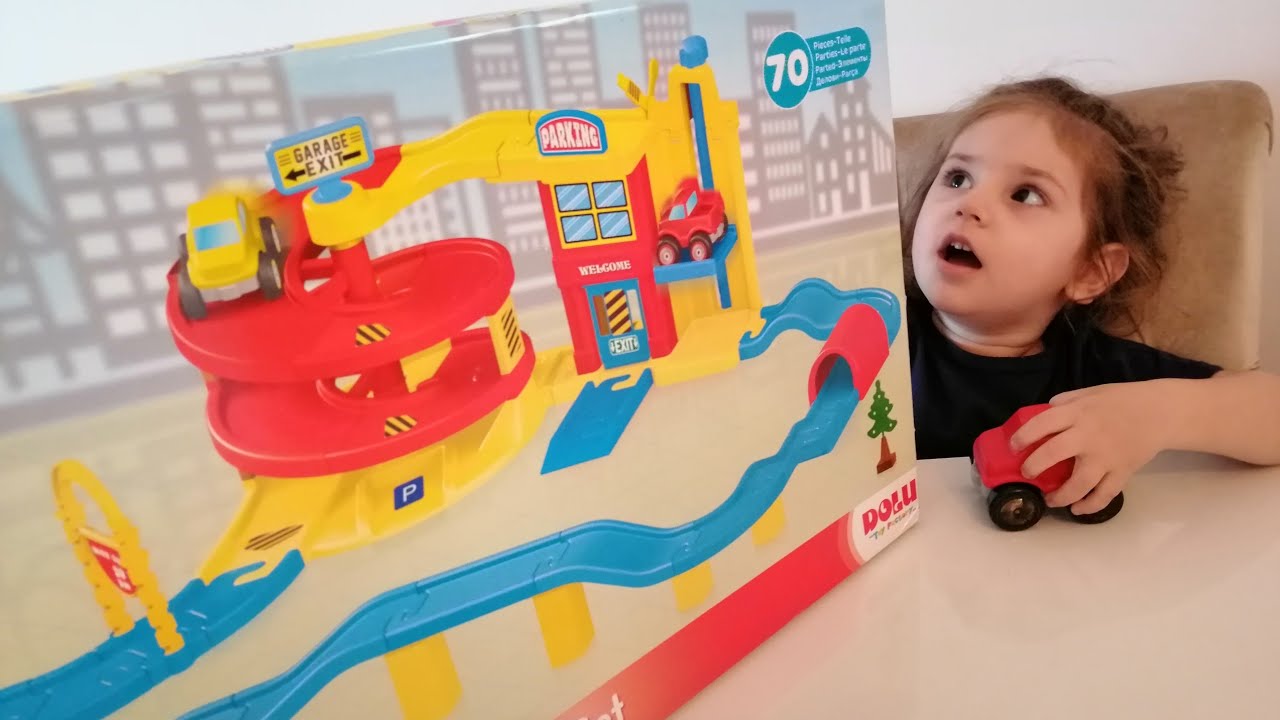 Erkek Çocuk Oyunları Kerem Dev Garaj Setini Açıyor