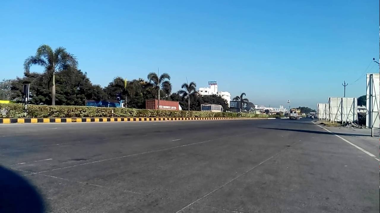 Indian highway ...NH 8 near Kamrej  Surat. Gujarat .india