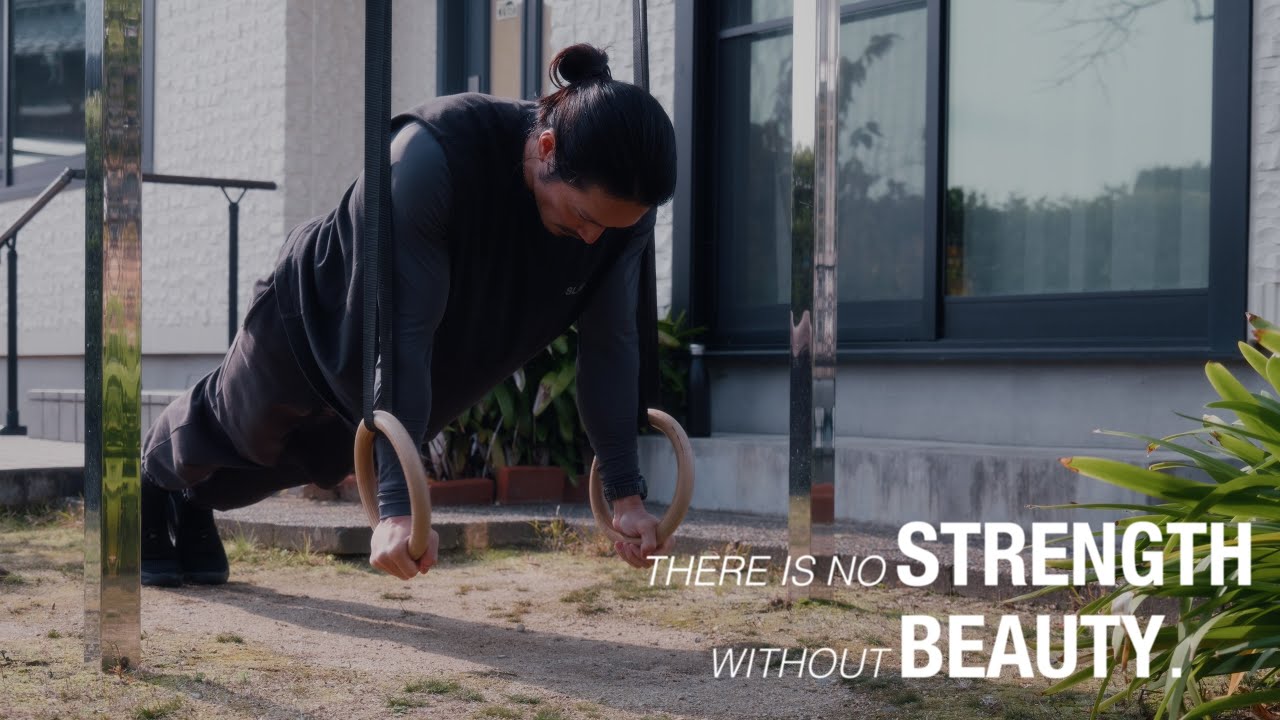 美しさがなければ、そこに強さなどない。THERE IS NO STRENGTH WITHOUT BEAUTY.