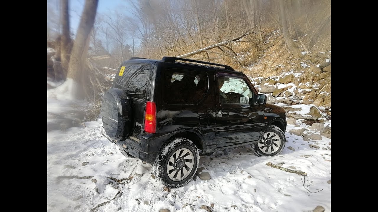 Джимник 0,7 турбо автомат.  Первый выезд в лес