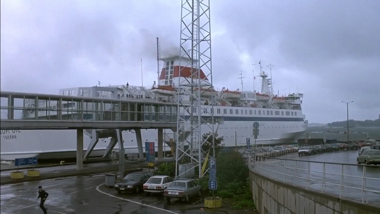 Watch film Shadows in Paradise | Harri Marstio - &Auml;l&auml; Kiiruhda [HQ]