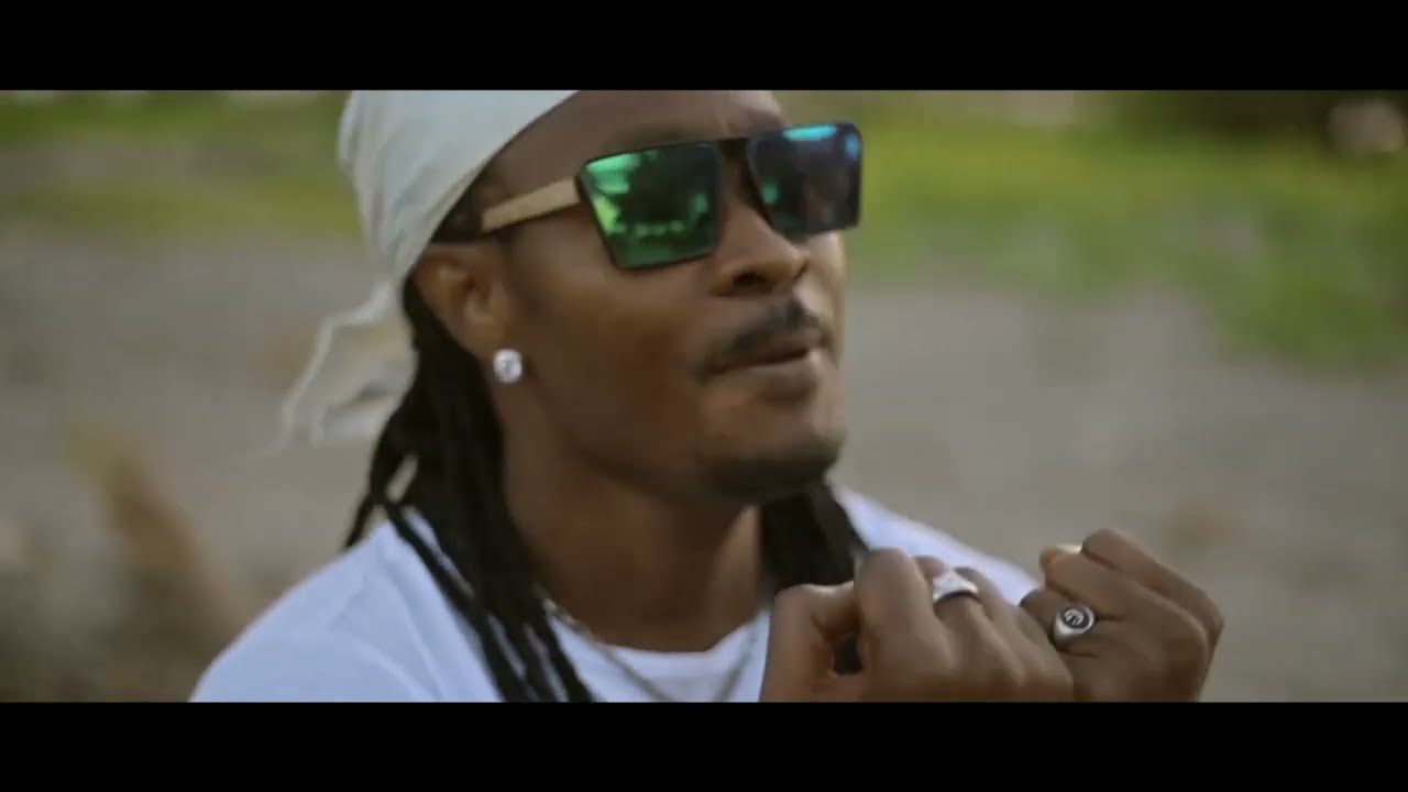 GG Lapino   Gbèssoun 2015