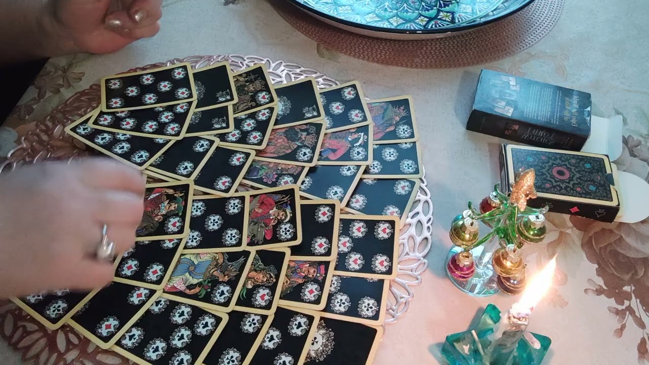 крестовая дама, бубновый король.