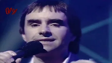 Chris De Burgh -  Lady In Red  (TOTP) (1986)  Live
