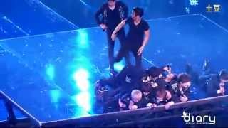 [HQ fancam] 120414 SS4 Shanghai - Miracle (Super Junior human mountain pile)