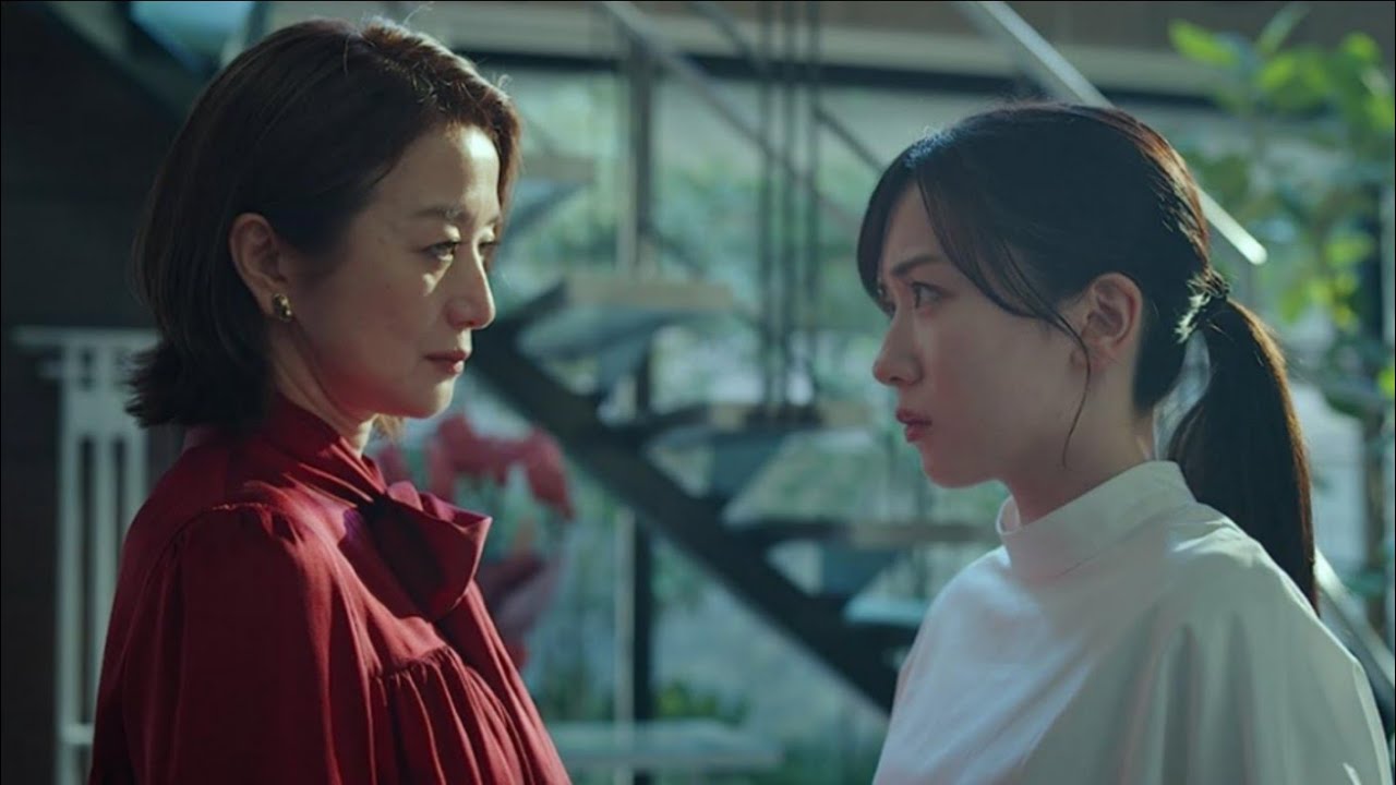 تشتغل خادمة لتنتقم من زوجة ابيها التي احسنو اليها وكانت سبب دمارهم , (ملخص فيلم brun the house down)