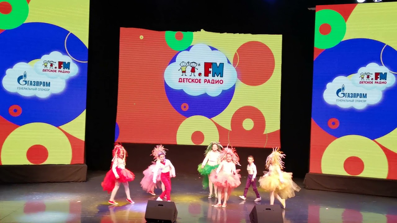 Ансамбль Семицветик на Детском ралио 2021г - YouTube