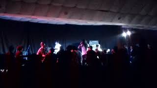 KILL MACHINE−AUTODESTRUCCIÓN (EN VIVO)