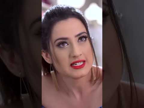 آروهي أوقعت تارا عمدا Ishqmeinmarjawan حب خادع اروهي ديب Shorts