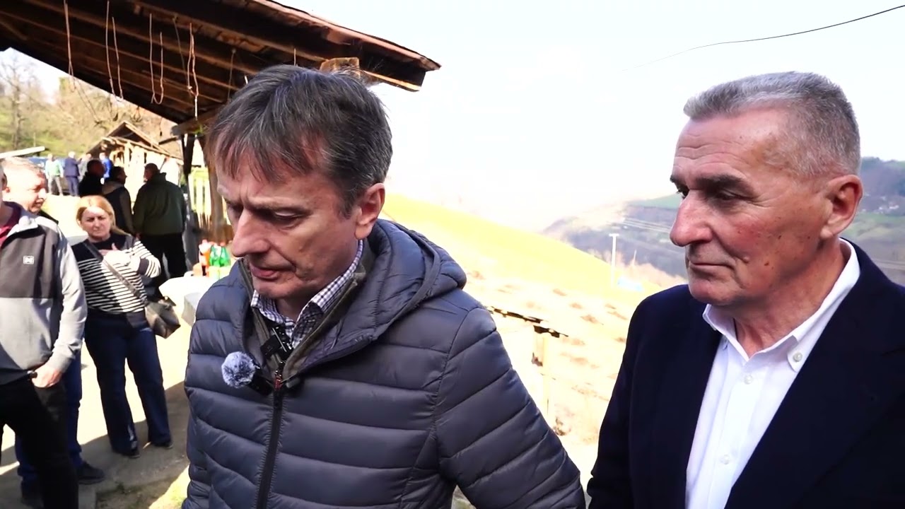 Ministar Darko Glišić u poseti selu Beserovina u opštini Bajina Bašta