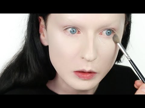 Hiding Pores With Makeup Technique