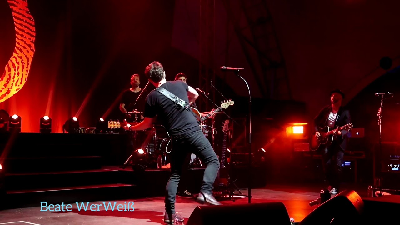 Michael Patrick Kelly/Shake Away Hanau