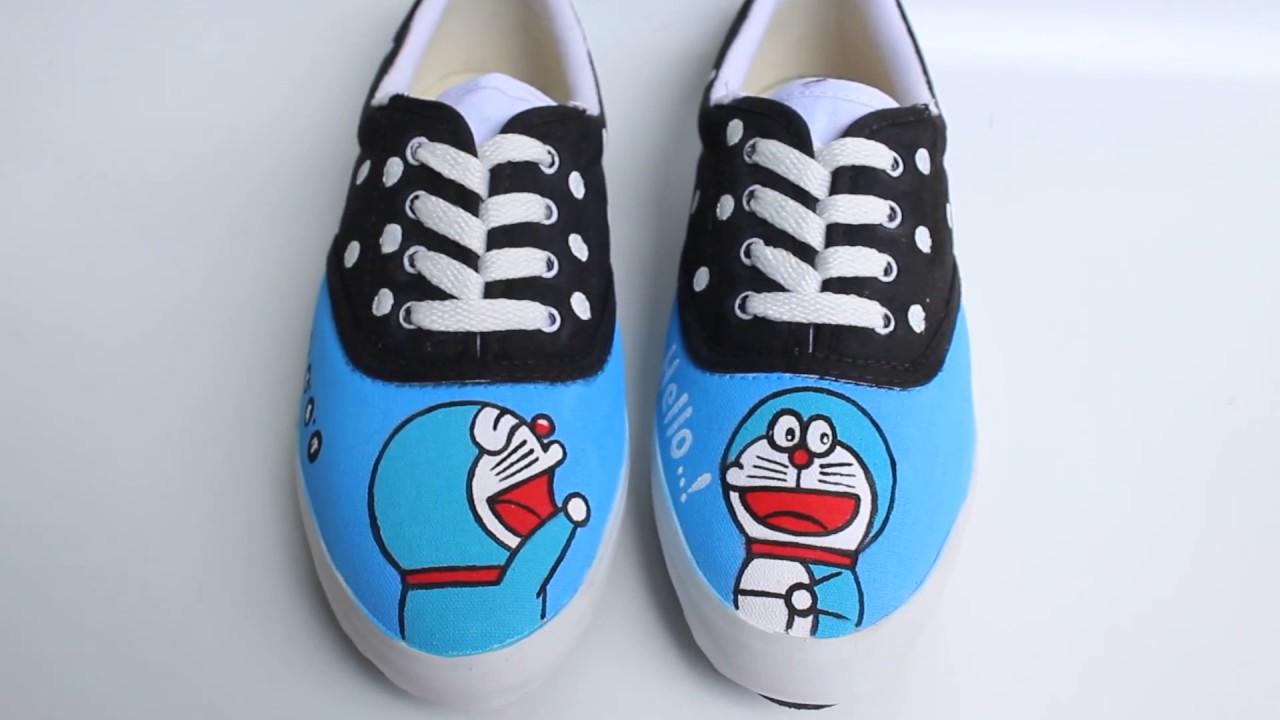 sepatu vans motif doraemon