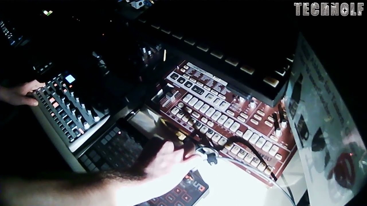 Technolf- Acid Techno Jam