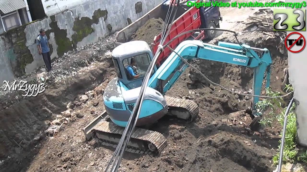 Mini Excavator Kobelco Digging Loading Dump Truck Toyota
