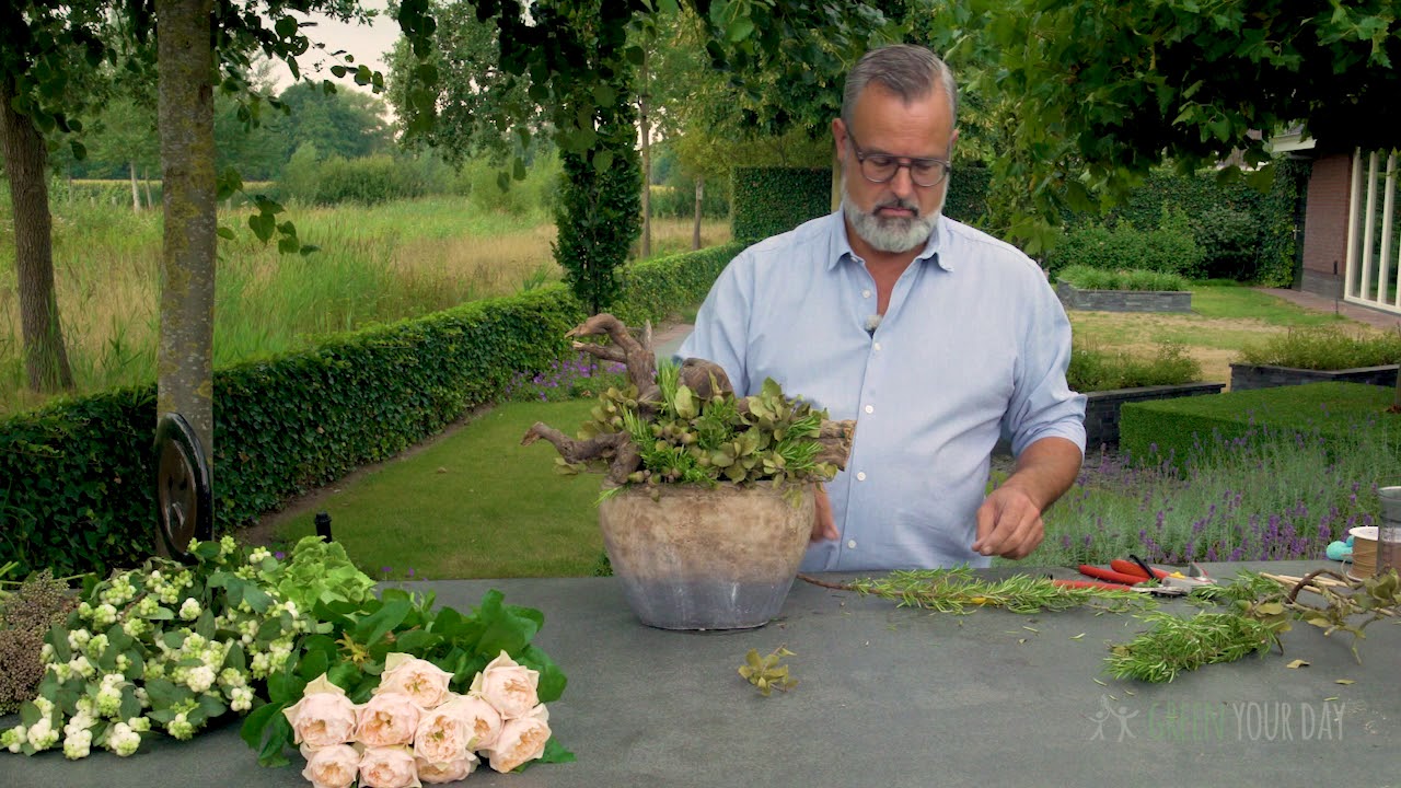 Bloemstuk in najaarskleuren