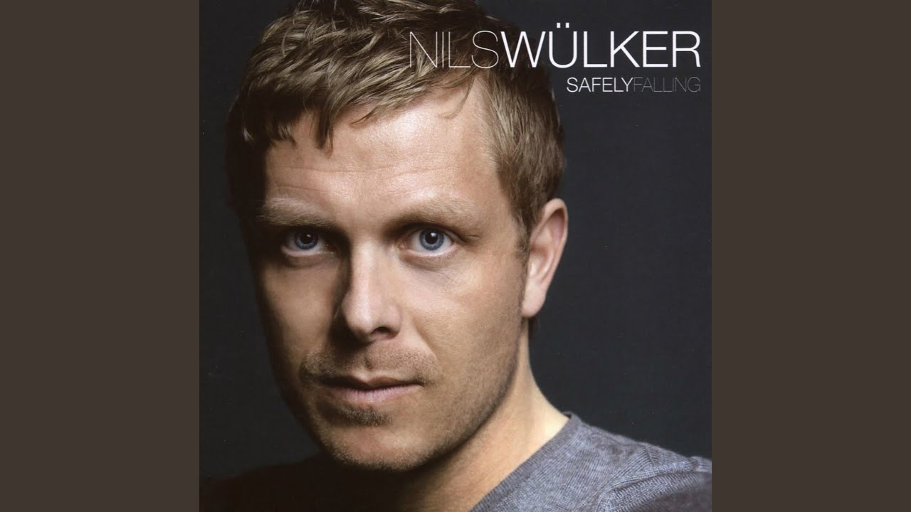 YouTube에서 Safely Falling 보기 YouTube에서 Safely Falling 보기