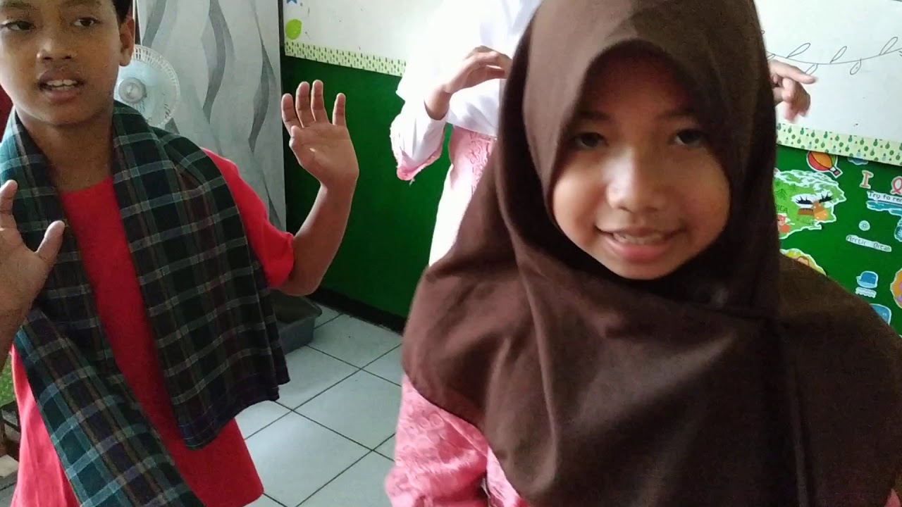 Lagu Es Lilin - Sunda ( Kelas 4C - Cipete Utara 15) - YouTube