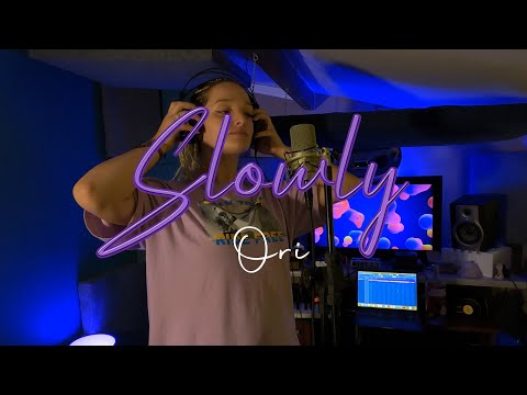 ORITA - SLOWLY (Oficial Video)