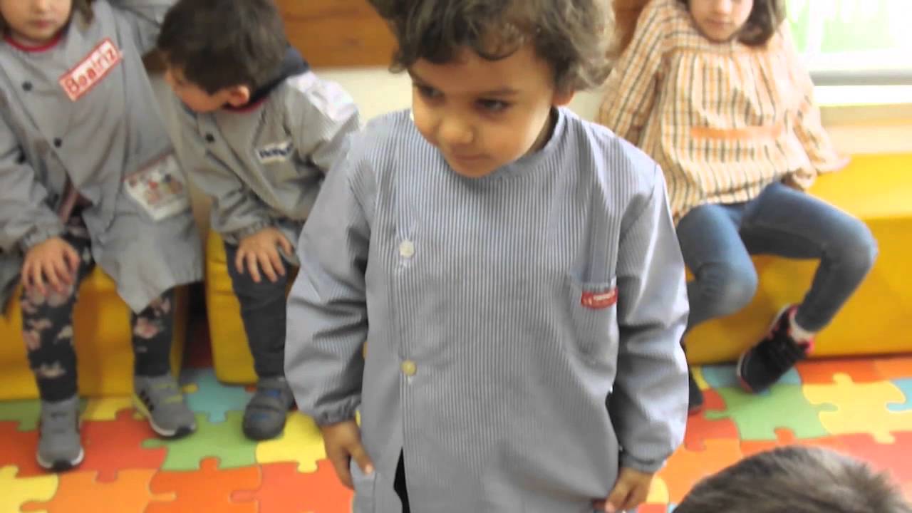 Hino da Fruta 2015 2016 - Jardim de Infancia de Obidos - Leiria