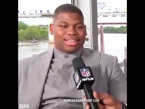 Quinnen Williams sneezes then blesses himself then thanks himself