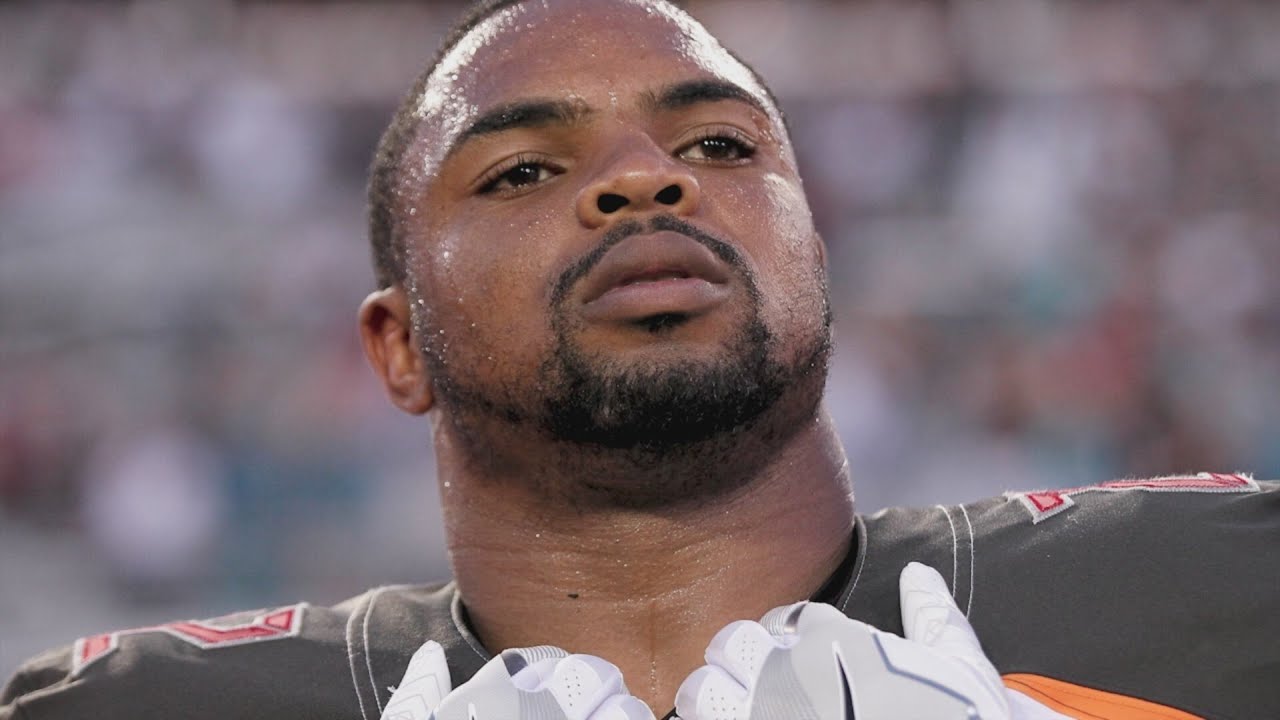Former Raider Doug Martin dies in Oakland police custody