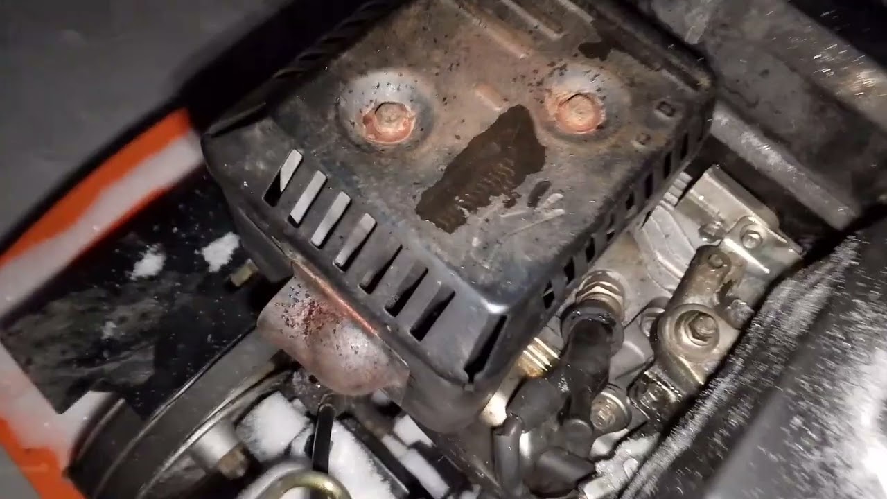 Уборка снега мотоблоком с отвалом