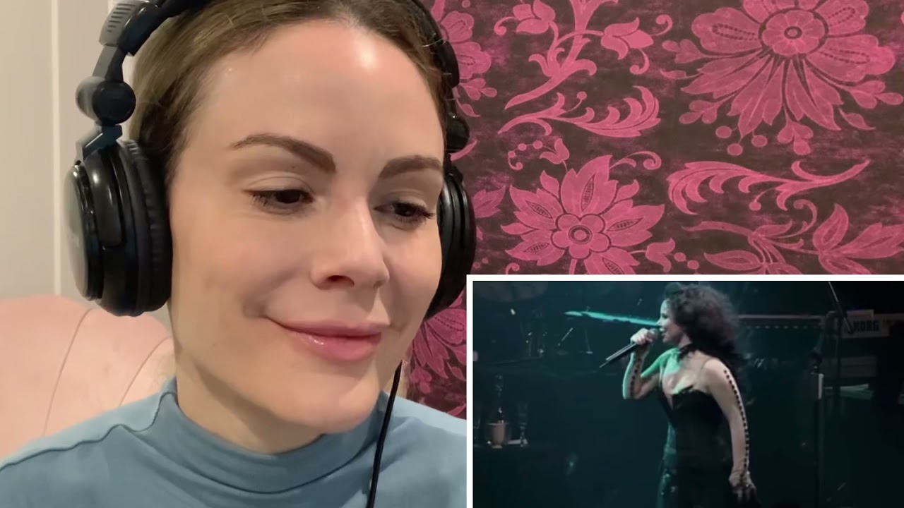 Emmy winning singer reacts to Sebnem Ferah “Mayin Tarlasi” March 10, 2007 Istanbul [Miki’s Tips]