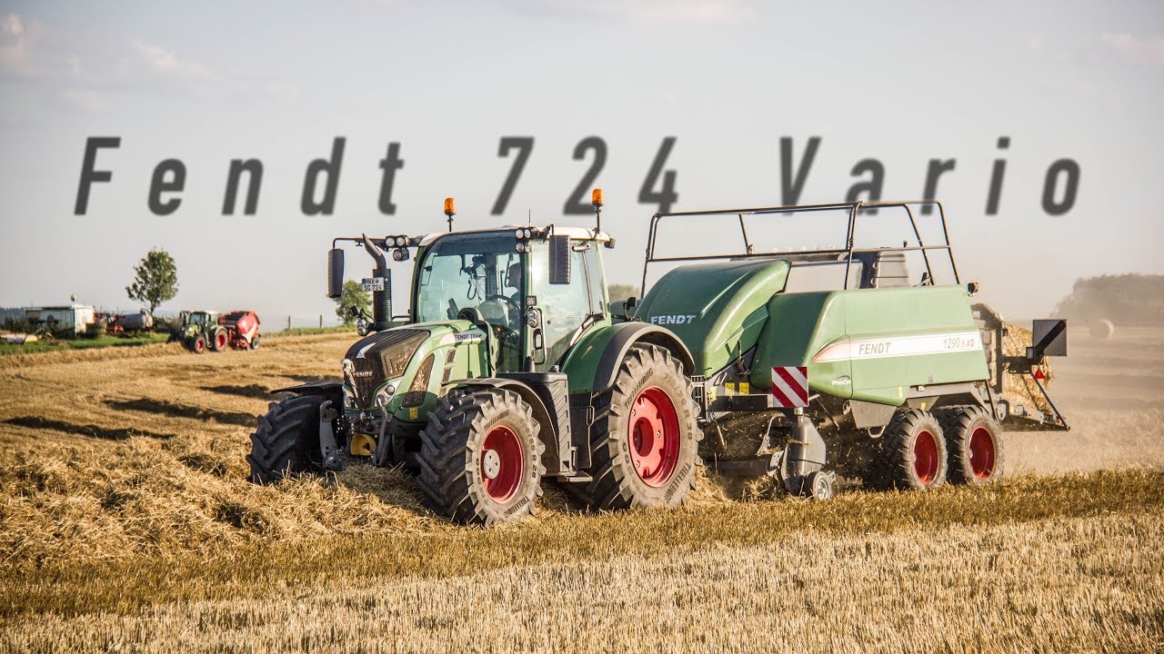 Schmidt GbR mit Fendt 724 und Fendt 1290SXD am Pressen