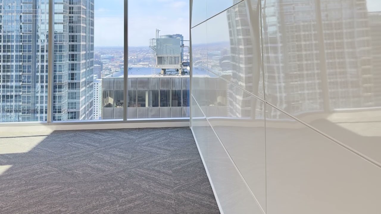 Modernfold Acousti-Clear® + Skyfold Zenith® Premium 55 in Chicago Office Space | Modernfold Chicago