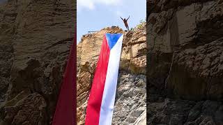 La Quebrada Show: Cliff Divers from Acapulco