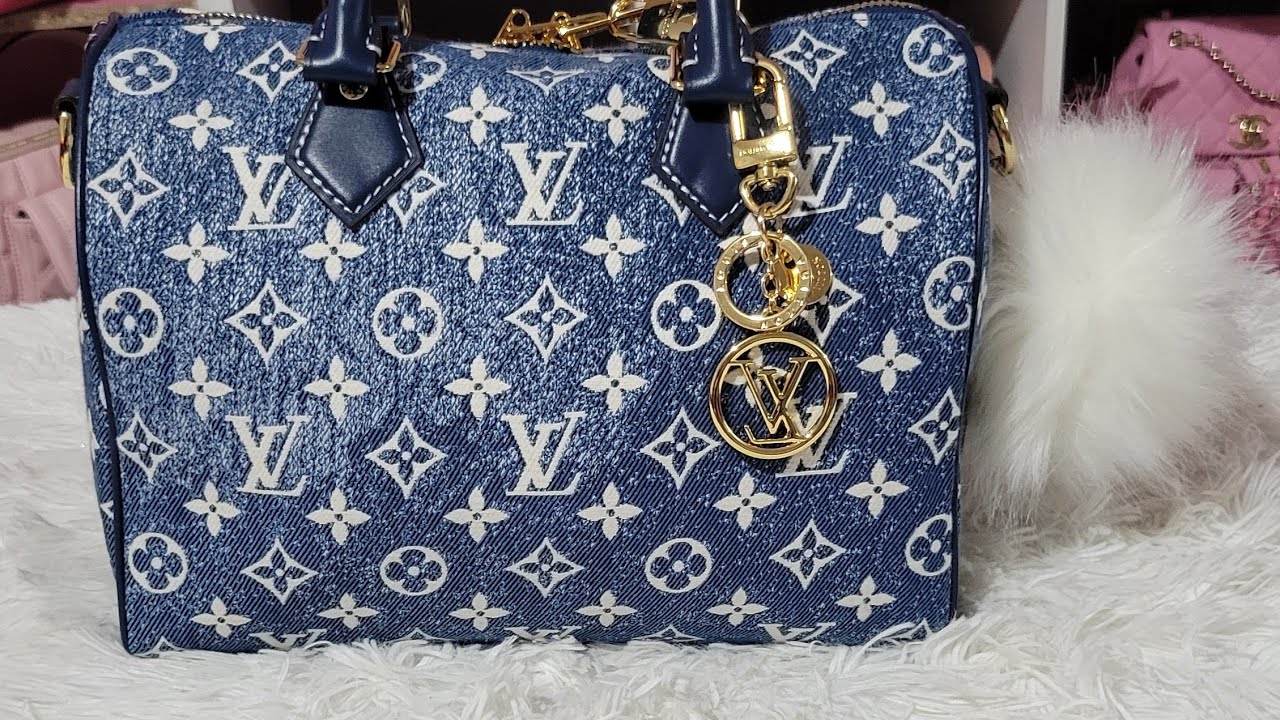 Что в моей джинсовой сумке💙🤍