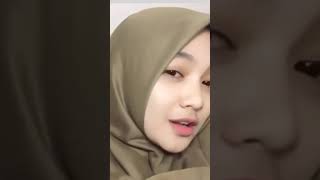 Cewek Jilbab Imut