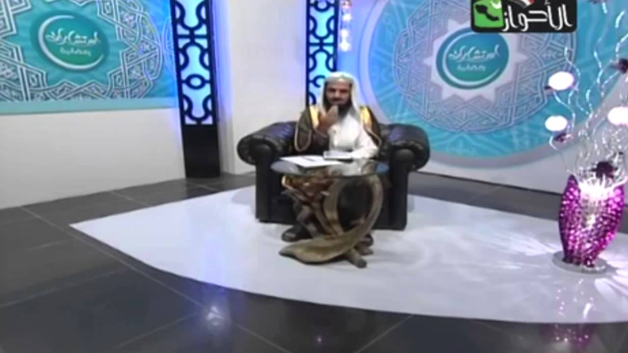 ما حكم صلاة وصيام من خرج من بطنه إلى فمه ثم بلعه ؟