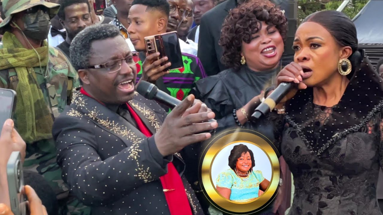 Evan.Diana Asamoah CLASHES With Opambour Ebenezer,As They Pulls Massive Crowd @ His Sisters Funeral 