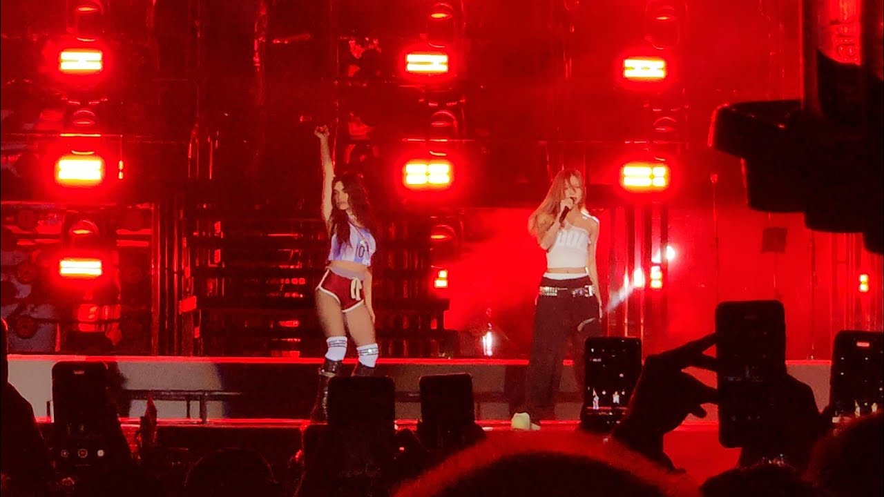 SOS - Lali y Taichu en Vélez 2025