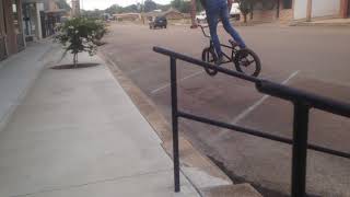 Bmx tricks- 180 off ledge
