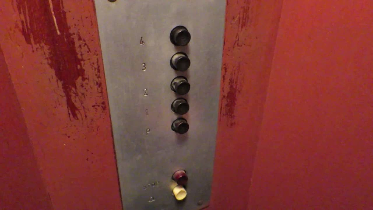 Transporta elevator@appartment house, Vyhne