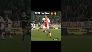 #shorts #soft control 🔥#viralshorts #viralvideo #viral #football #soft #shorts screenshot 5
