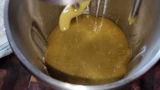 Infusing raw honey