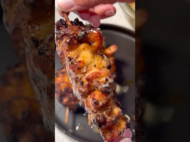 #crimeandcooking #truecrime #cooking #airfryer #recipe #lemonpepperchickenrecipe #chickenskewers