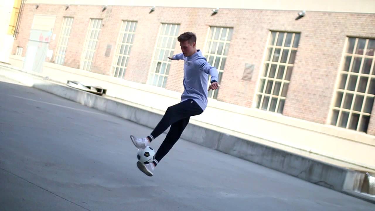 Freestyle sweater switch 2 I Freestyle Football